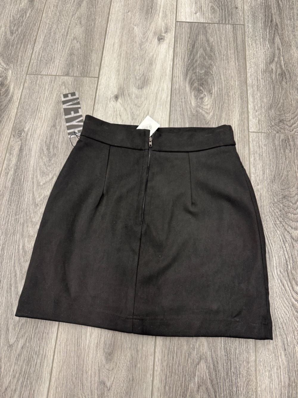 Dry Goods NWT Eve Black Snap-Front Mini Skirt - Picture 5 of 5